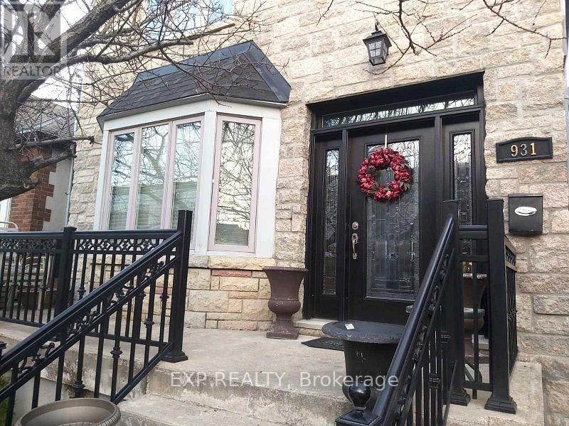 LOWER - 931 PAPE AVENUE, Toronto, Ontario