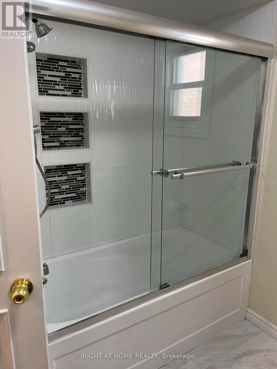 Main - 35 Commonwealth Avenue, Toronto, Ontario  M1K 4K1 - Photo 20 - E12652892