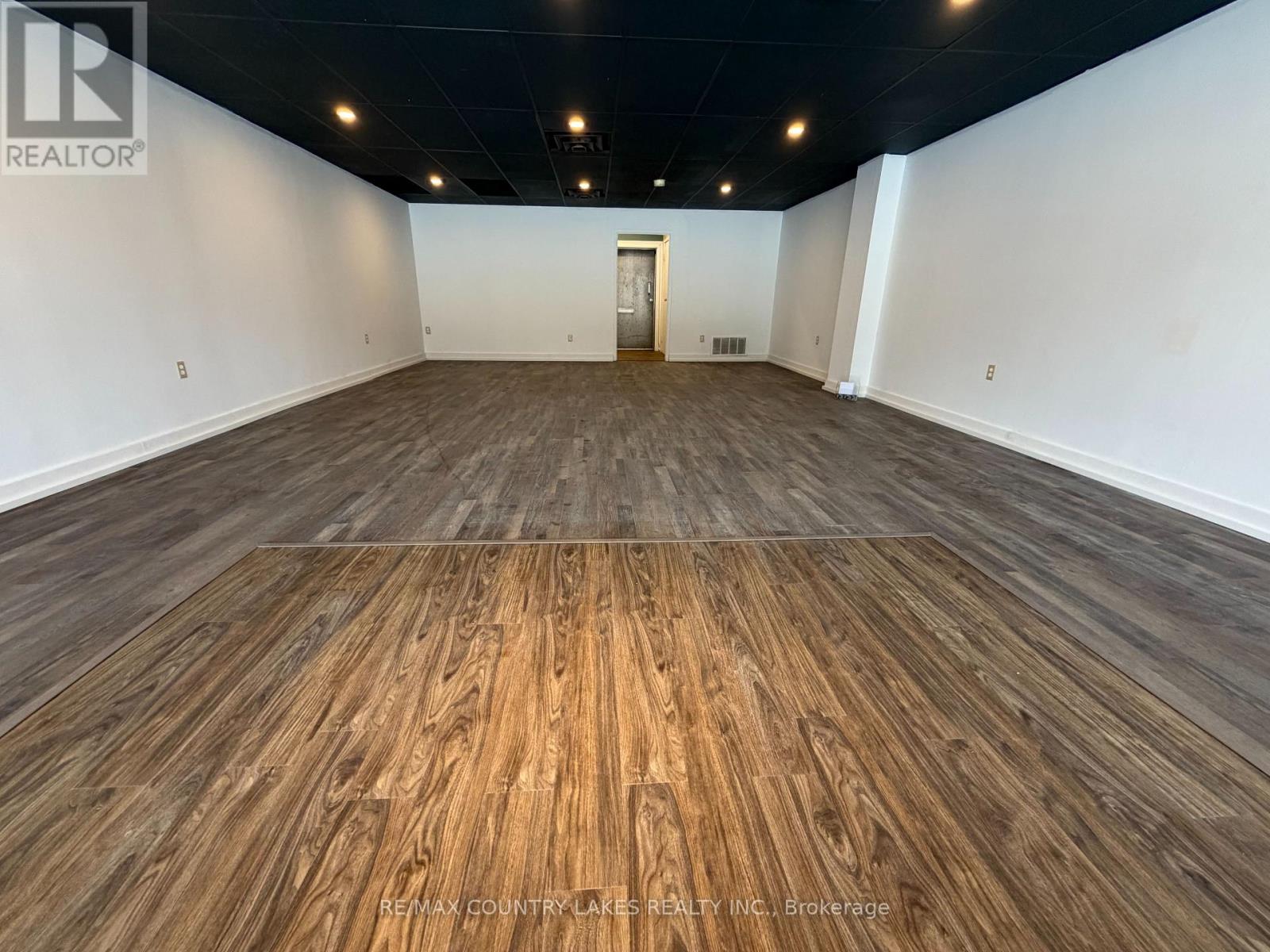 468 - 466 Osborne Street, Brock, Ontario  L0K 1A0 - Photo 2 - N12652854