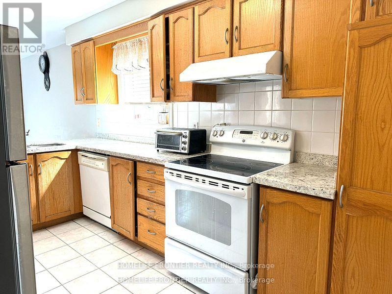 210 Kimono Crescent, Richmond Hill, Ontario  L4S 2A4 - Photo 4 - N12652872