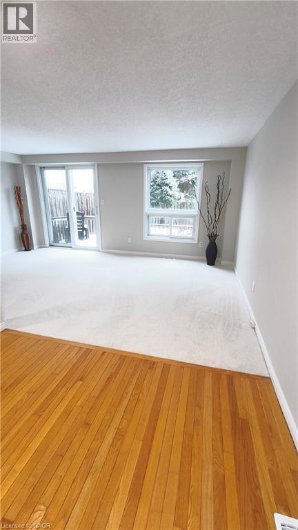 305 Activa Avenue, Kitchener, Ontario  N2E 3V2 - Photo 7 - 40793584