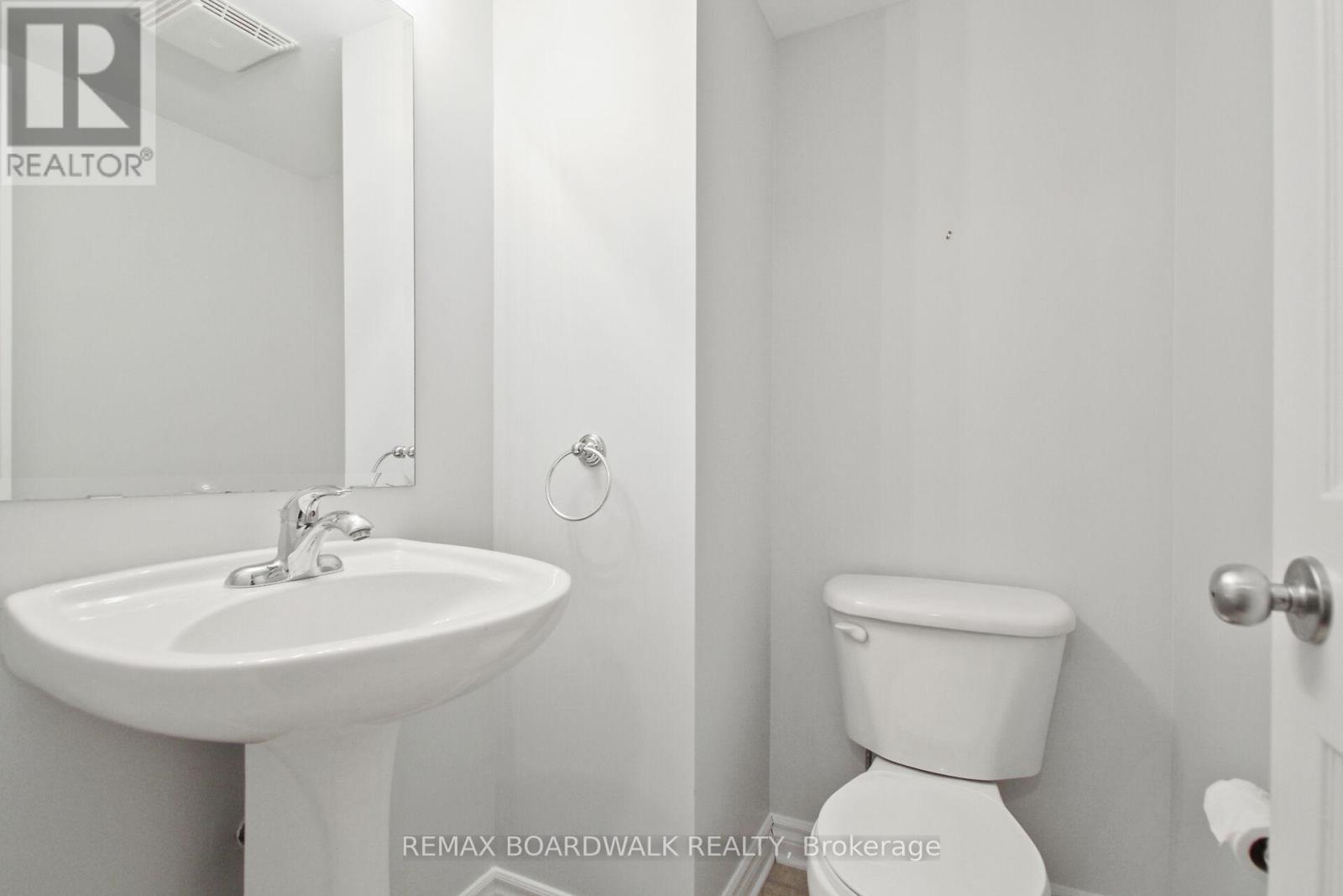 393 Chapman Mills Drive, Ottawa, Ontario  K2J 0M7 - Photo 11 - X12385993