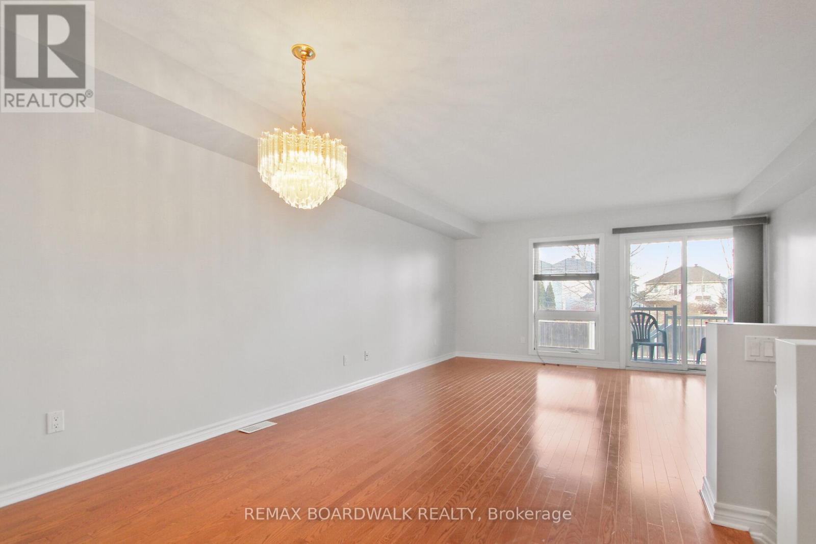 393 Chapman Mills Drive, Ottawa, Ontario  K2J 0M7 - Photo 12 - X12385993