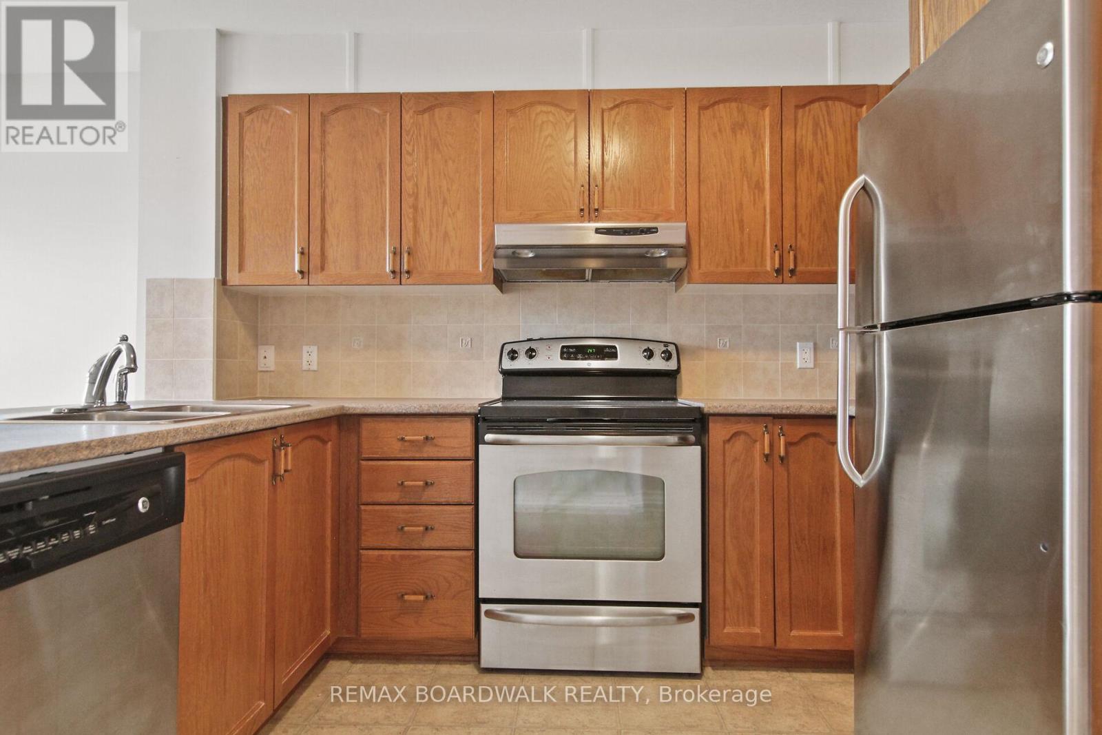 393 Chapman Mills Drive, Ottawa, Ontario  K2J 0M7 - Photo 9 - X12385993