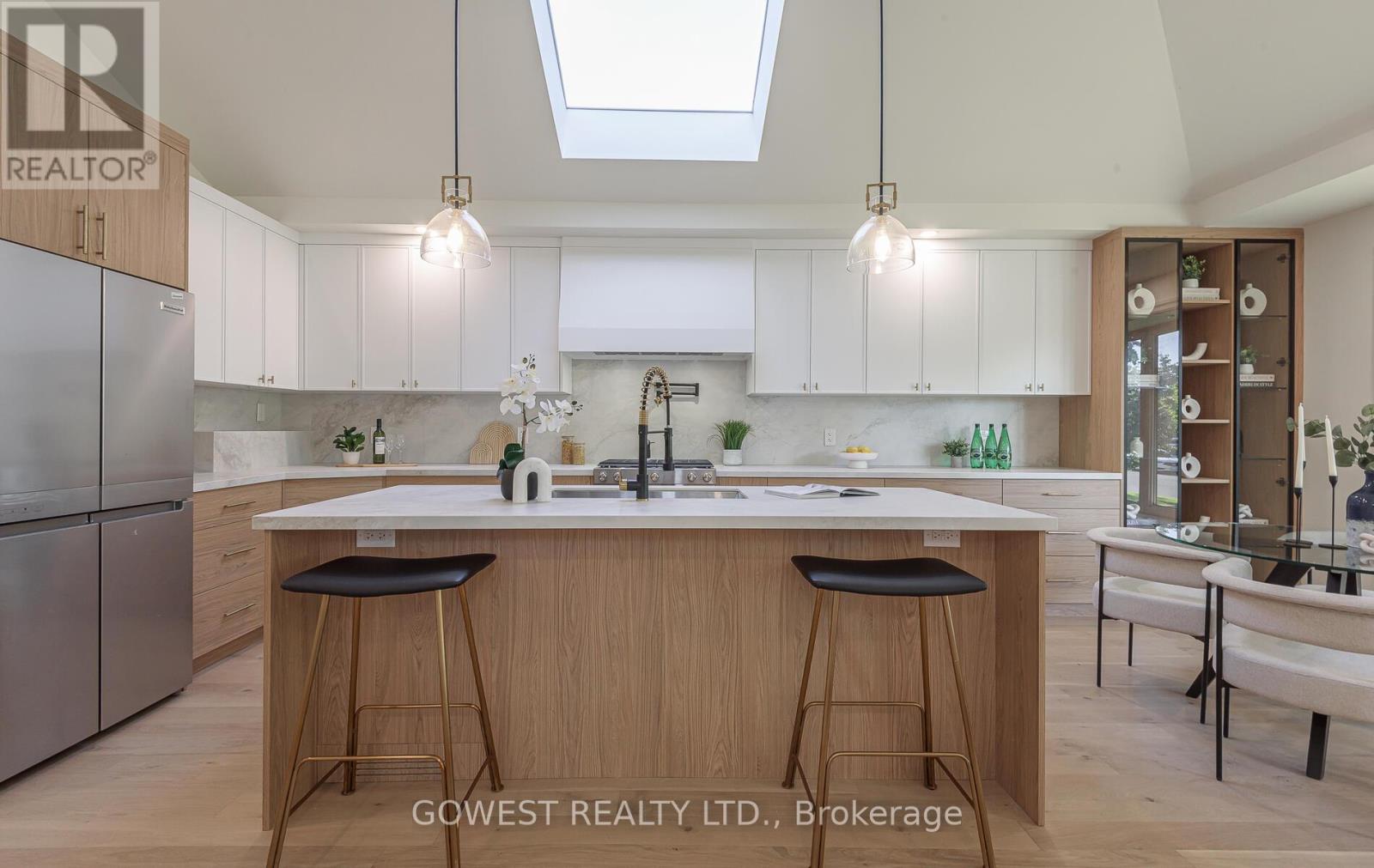 27 Hollister Road, Toronto (Eringate-Centennial-West Deane), Ontario  M9C 4M6 - Photo 15 - W12652884