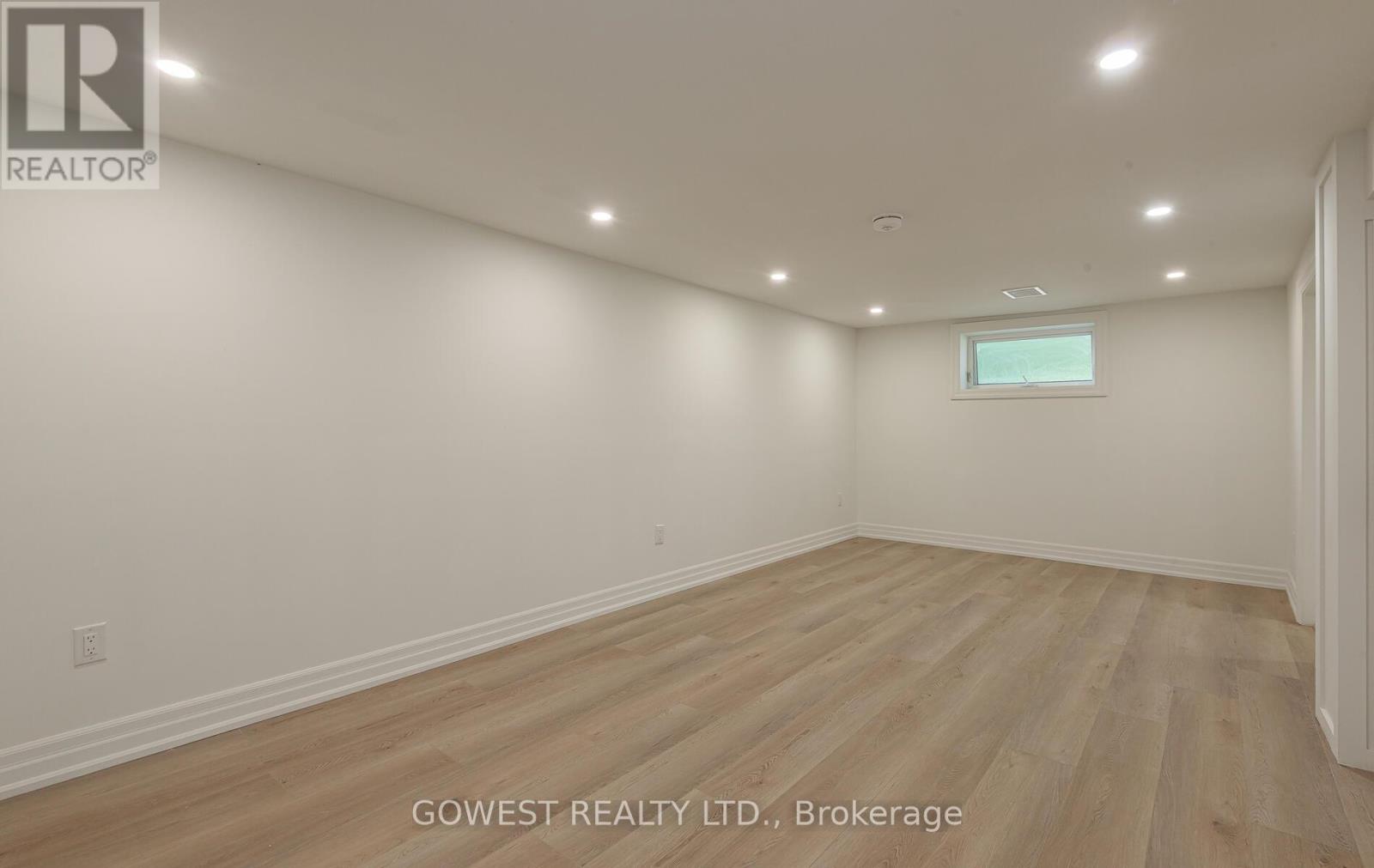 27 Hollister Road, Toronto (Eringate-Centennial-West Deane), Ontario  M9C 4M6 - Photo 30 - W12652884