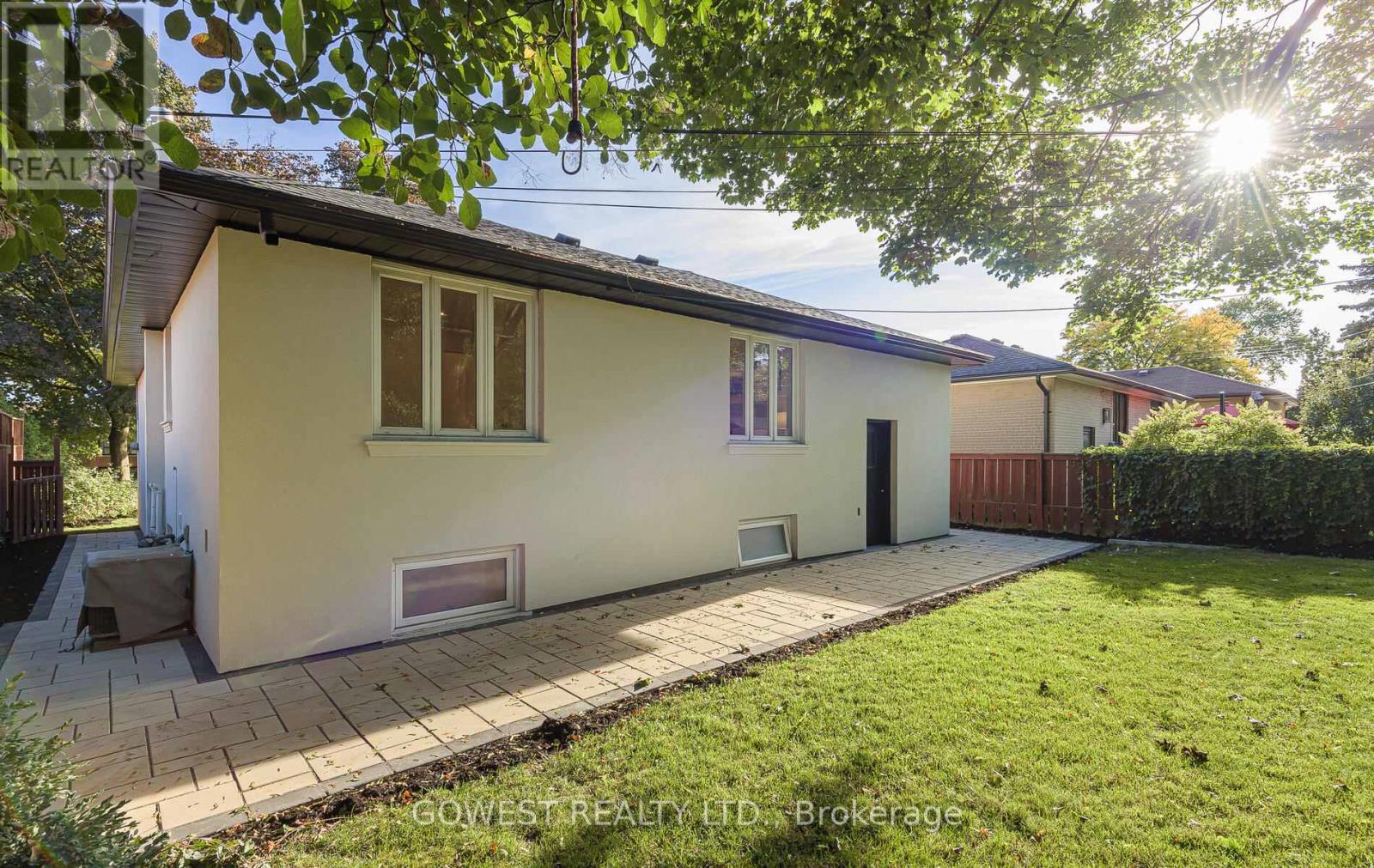 27 Hollister Road, Toronto (Eringate-Centennial-West Deane), Ontario  M9C 4M6 - Photo 40 - W12652884