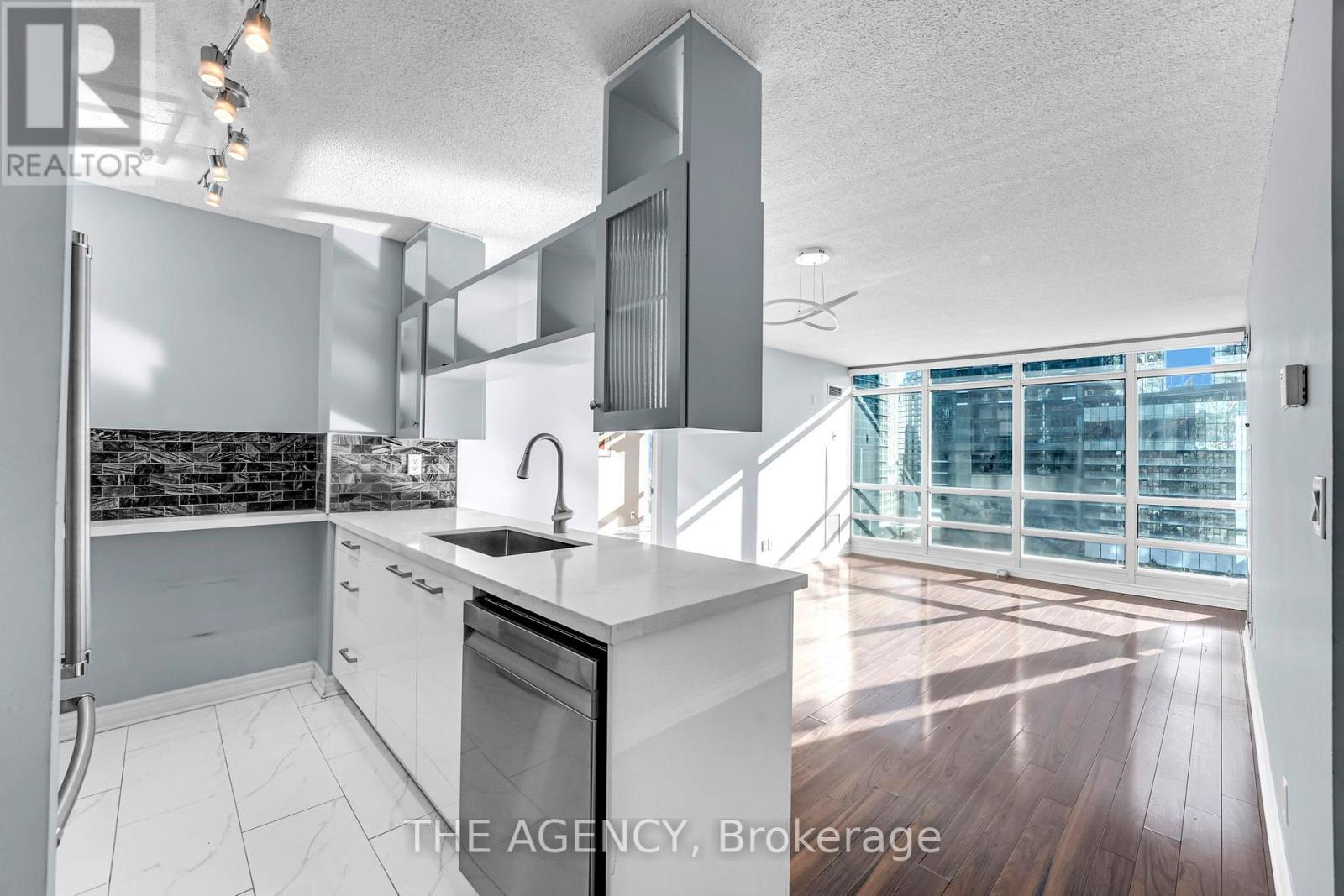 1211 - 397 Front Street W, Toronto, Ontario  M5V 3S1 - Photo 6 - C12652736