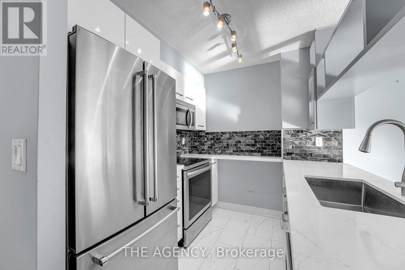 1211 - 397 Front Street W, Toronto, Ontario  M5V 3S1 - Photo 7 - C12652736