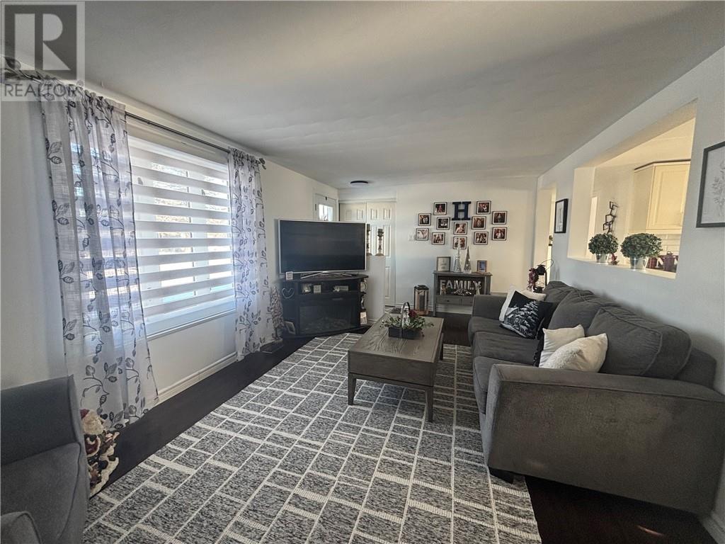 108 Armand Crescent, Chelmsford, Ontario  P0M 1L0 - Photo 11 - 2125905