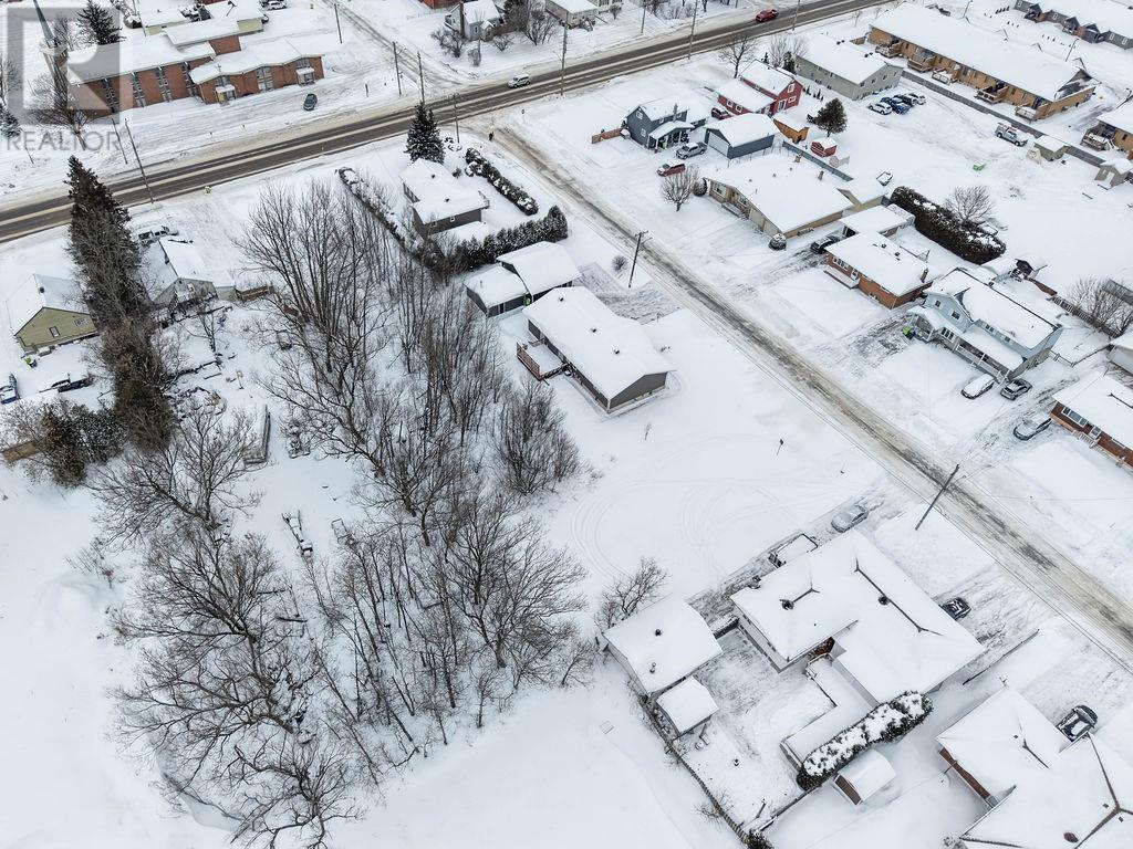 412 Second Lin, Sault Ste. Marie, Ontario  P6C 2J7 - Photo 11 - SM253514