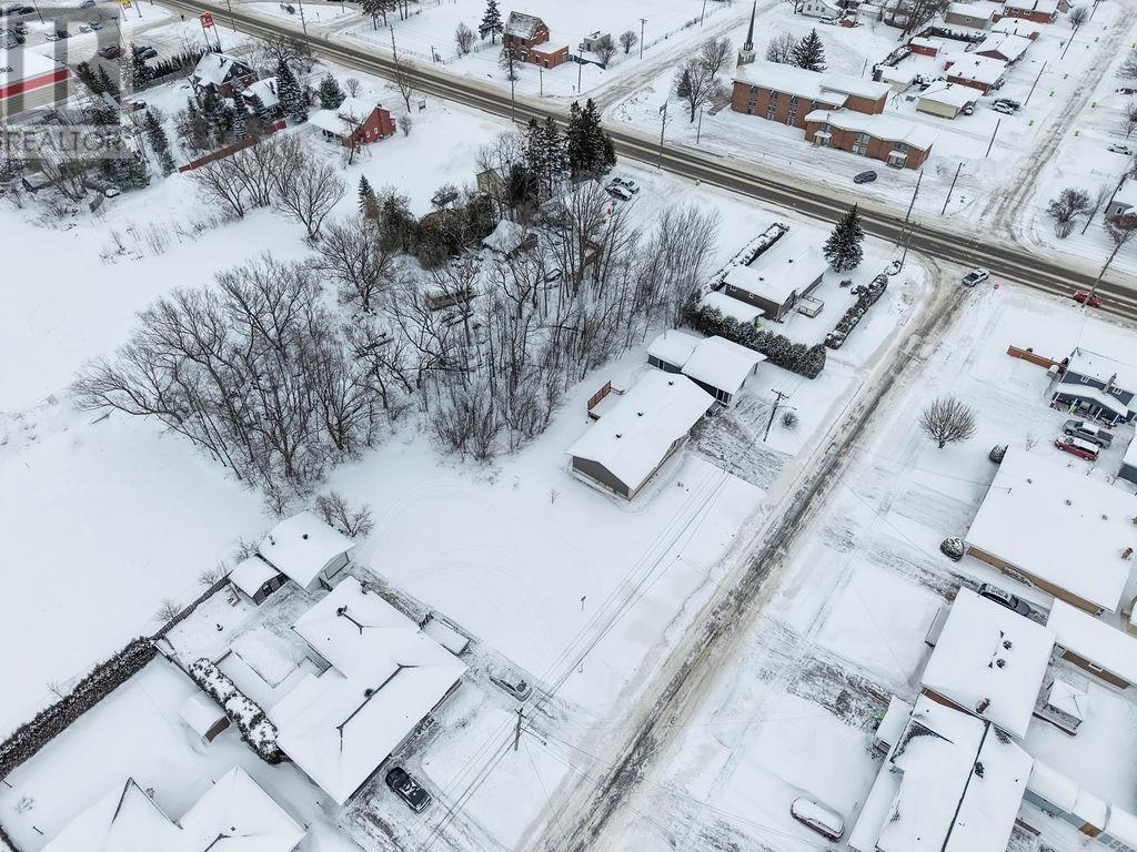 412 Second Lin, Sault Ste. Marie, Ontario  P6C 2J7 - Photo 8 - SM253514