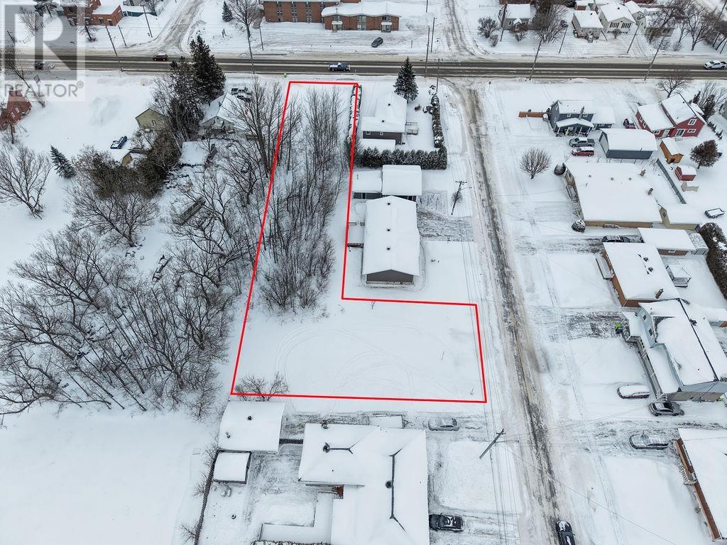 412 Second Lin, Sault Ste. Marie, Ontario  P6C 2J7 - Photo 5 - SM253514