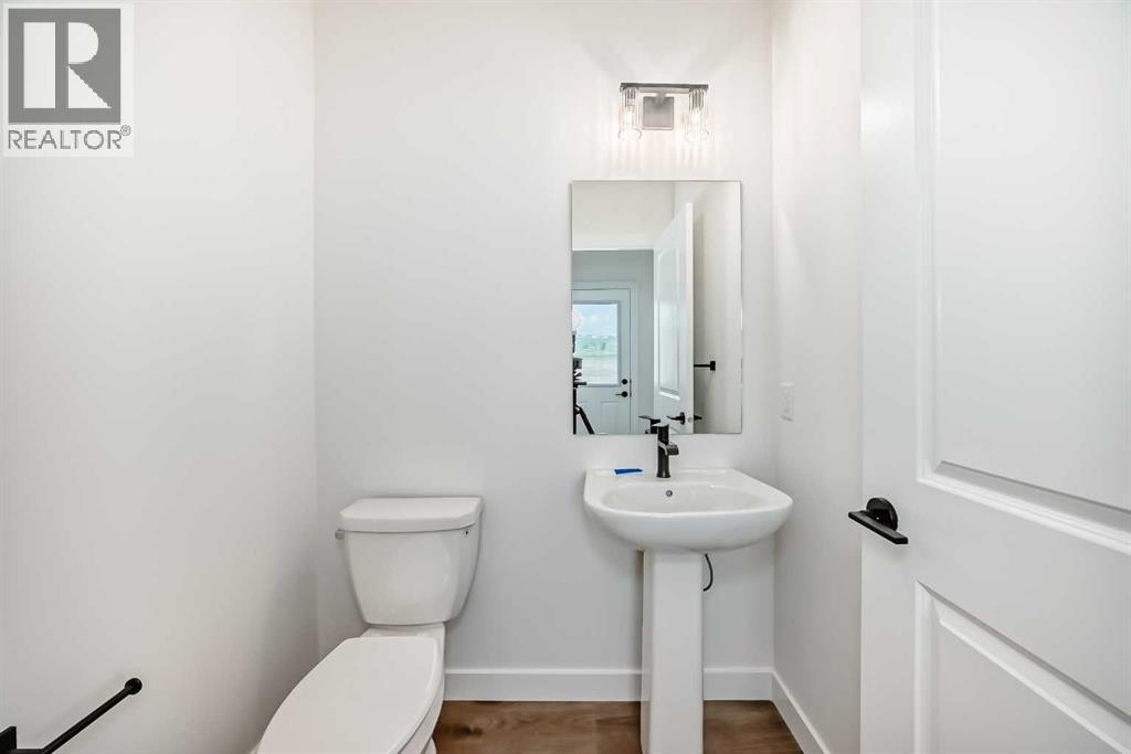 426 Heartland Way, Cochrane, Alberta  T4C 3E5 - Photo 22 - A2235464