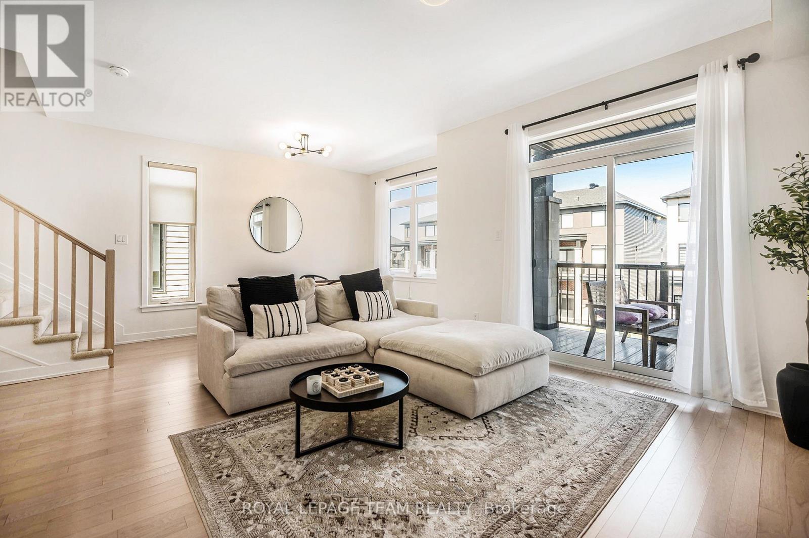 58 Arinto Place, Ottawa, Ontario  K2S 2R7 - Photo 3 - X12652962