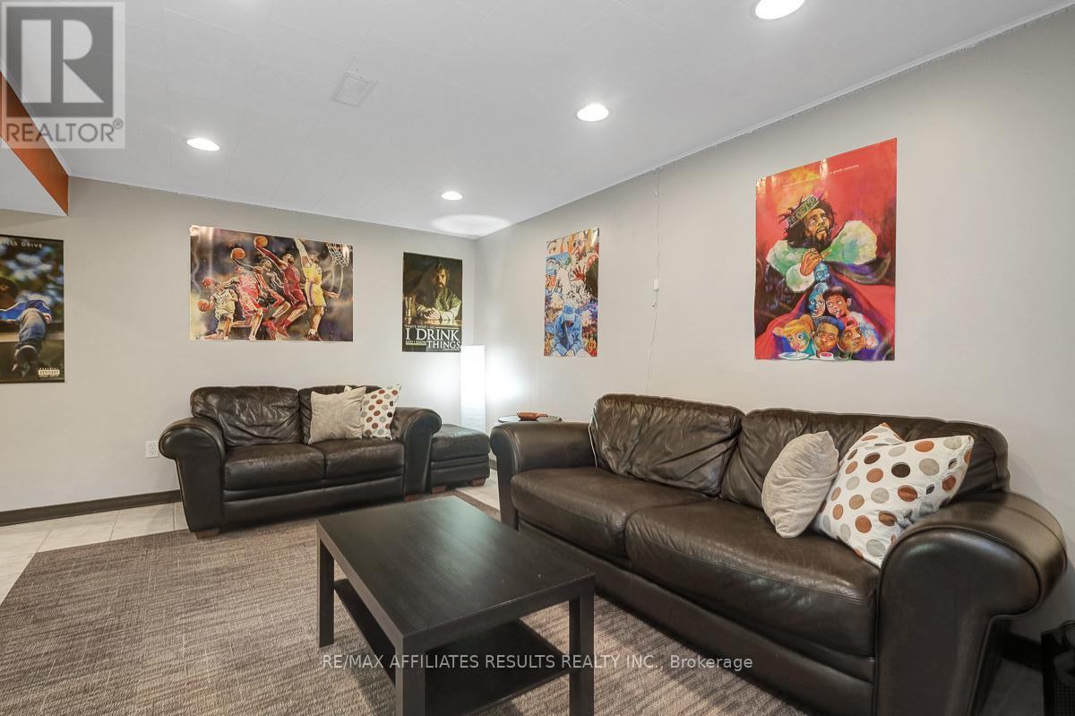 35 Crantham Crescent, Ottawa, Ontario  K2S 1R2 - Photo 37 - X12466924