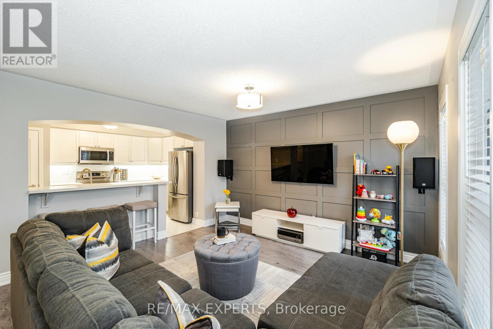 341 Cavanagh Lane, Milton, Ontario  L9T 8G2 - Photo 16 - W12652920