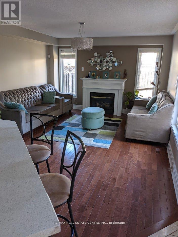 59 Harris Boulevard, Milton, Ontario  L9T 6B6 - Photo 11 - W12652942