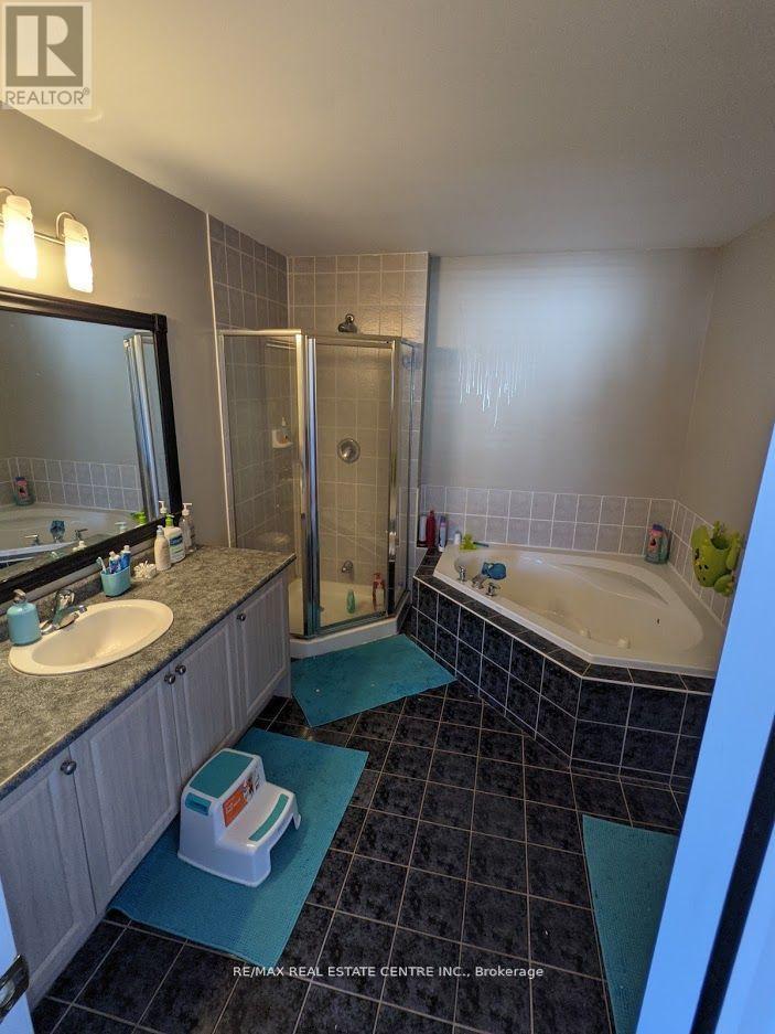 59 Harris Boulevard, Milton, Ontario  L9T 6B6 - Photo 13 - W12652942