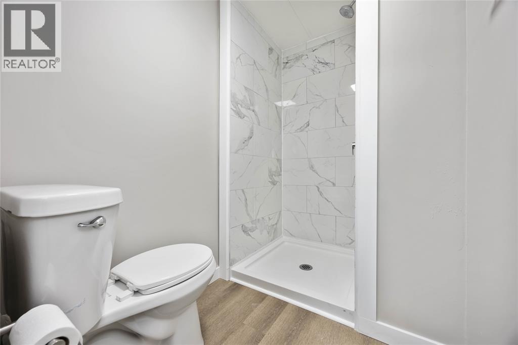 131 Margaret Avenue, Wallaceburg, Ontario  N8A 2B1 - Photo 10 - 25026934