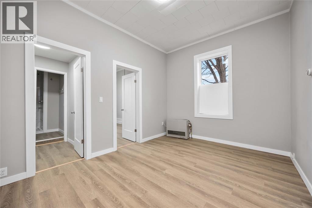 131 Margaret Avenue, Wallaceburg, Ontario  N8A 2B1 - Photo 8 - 25026934