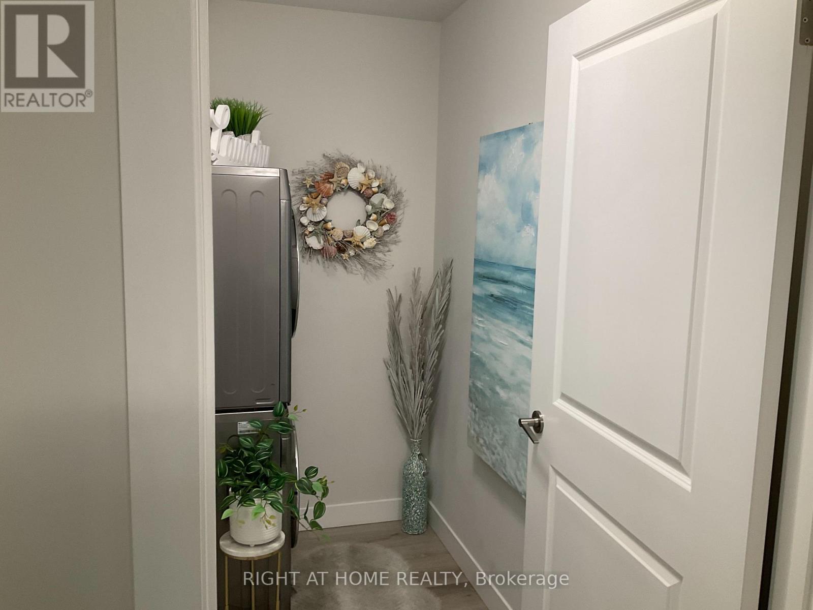 211 - 100 The Promenade Road, Central Elgin, Ontario  N5L 0B7 - Photo 28 - X12442460