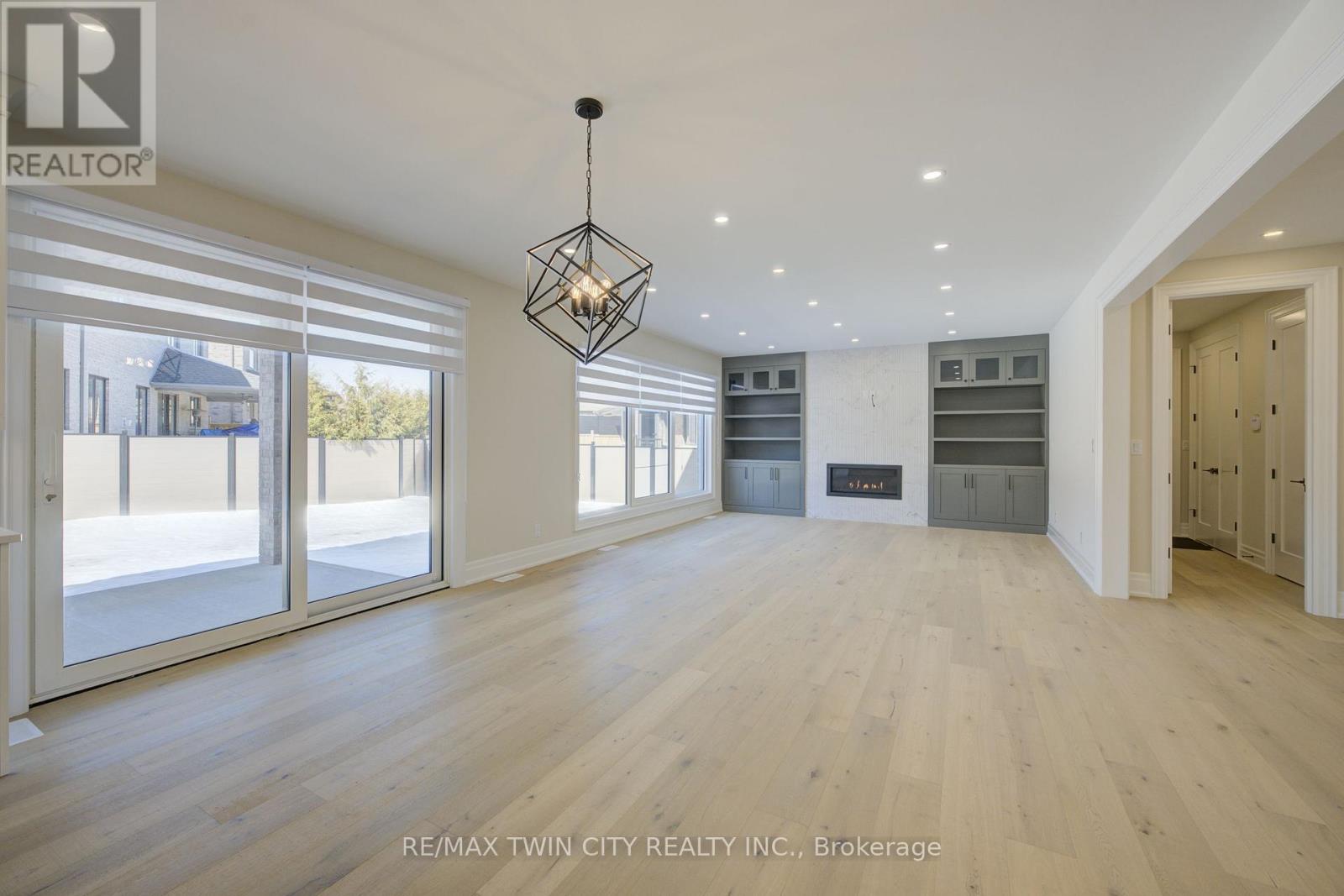 47 Pioneer Ridge Drive, Kitchener, Ontario  N2P 0G6 - Photo 14 - X12652966