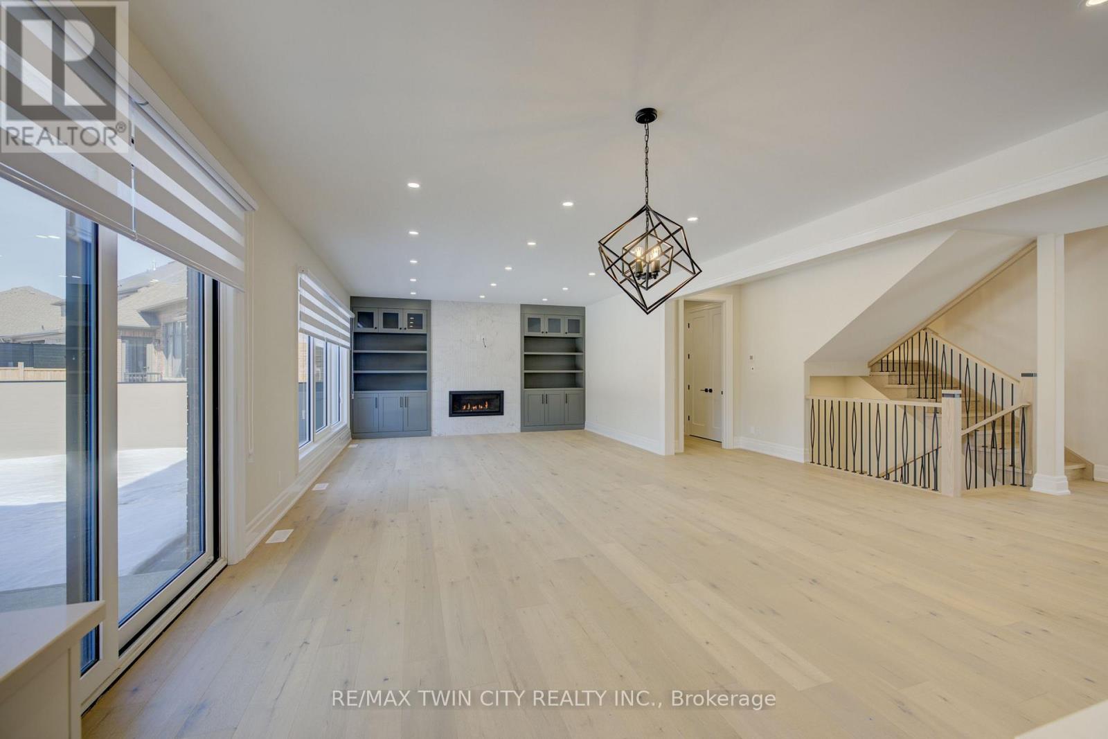 47 Pioneer Ridge Drive, Kitchener, Ontario  N2P 0G6 - Photo 15 - X12652966