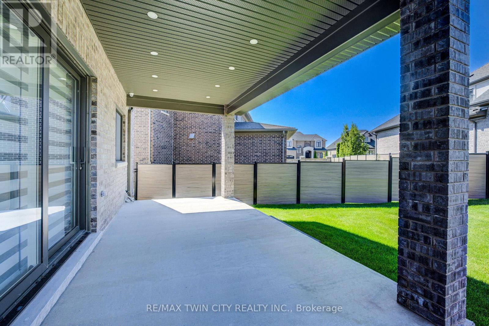 47 Pioneer Ridge Drive, Kitchener, Ontario  N2P 0G6 - Photo 47 - X12652966