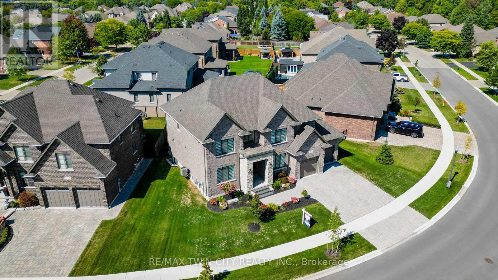 47 Pioneer Ridge Drive, Kitchener, Ontario  N2P 0G6 - Photo 50 - X12652966