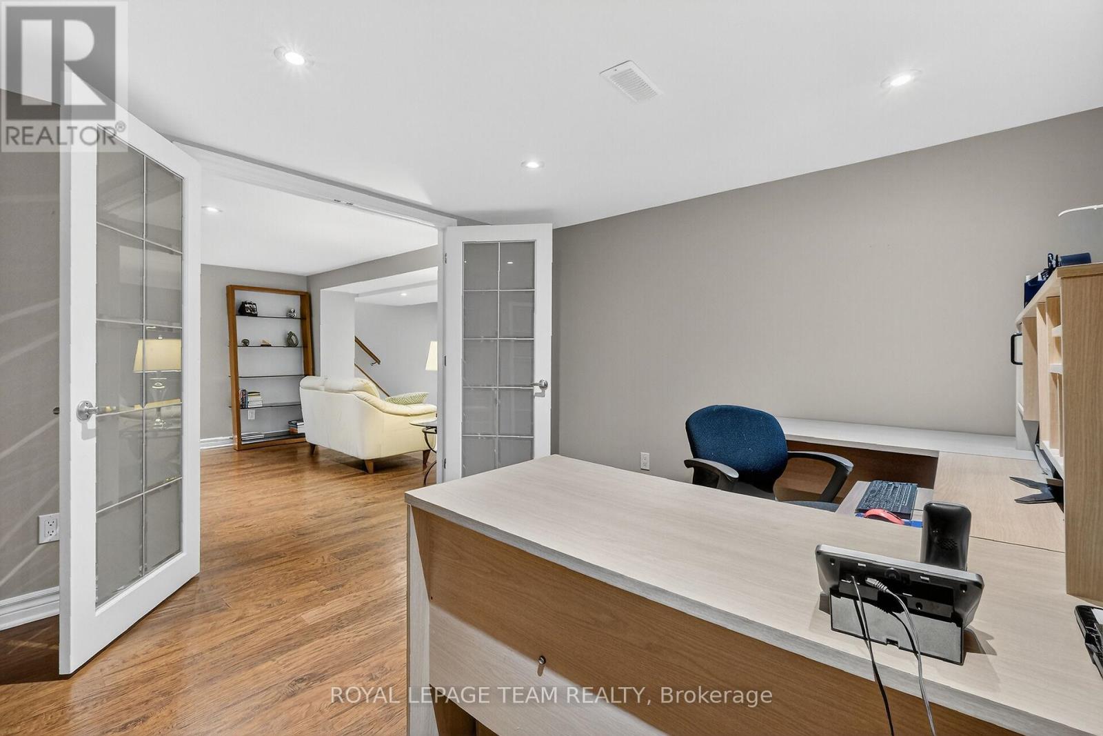 1768 Featherston Drive, Ottawa, Ontario  K1H 8J8 - Photo 34 - X12578866