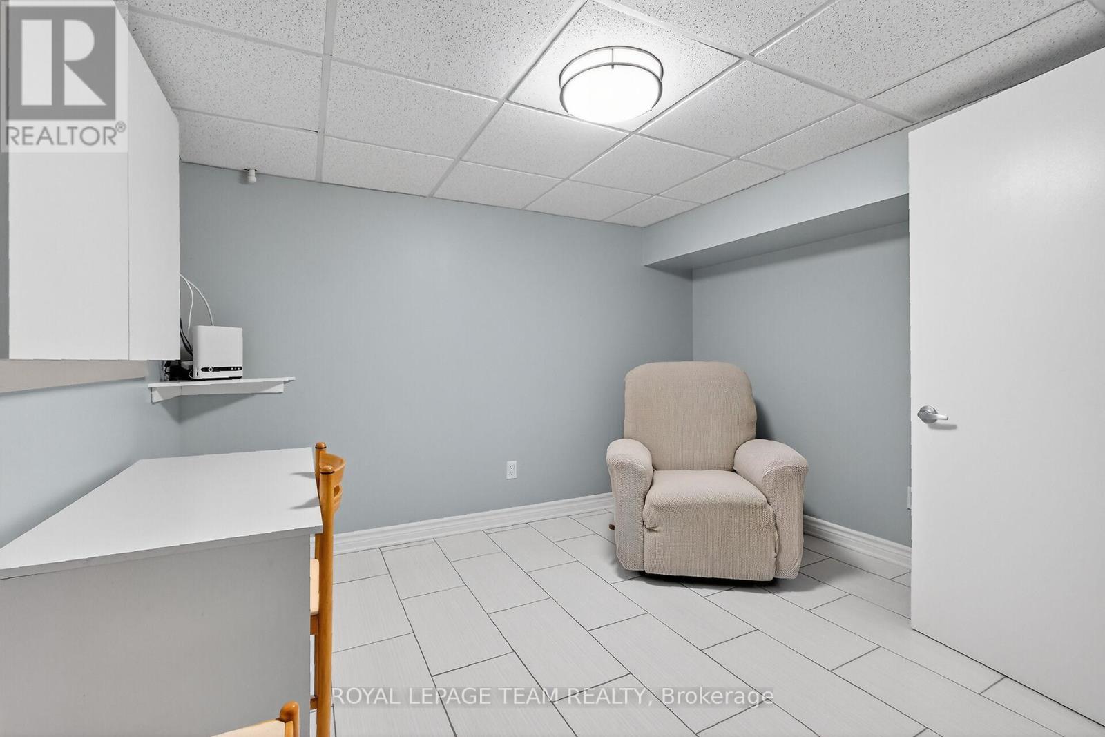 1768 Featherston Drive, Ottawa, Ontario  K1H 8J8 - Photo 35 - X12578866