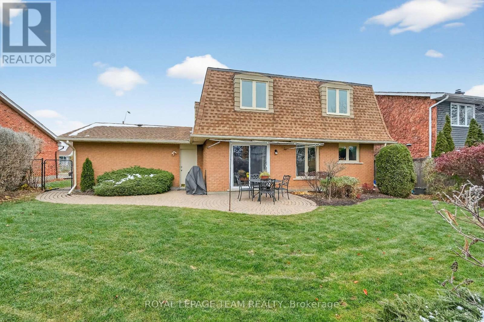 1768 Featherston Drive, Ottawa, Ontario  K1H 8J8 - Photo 38 - X12578866