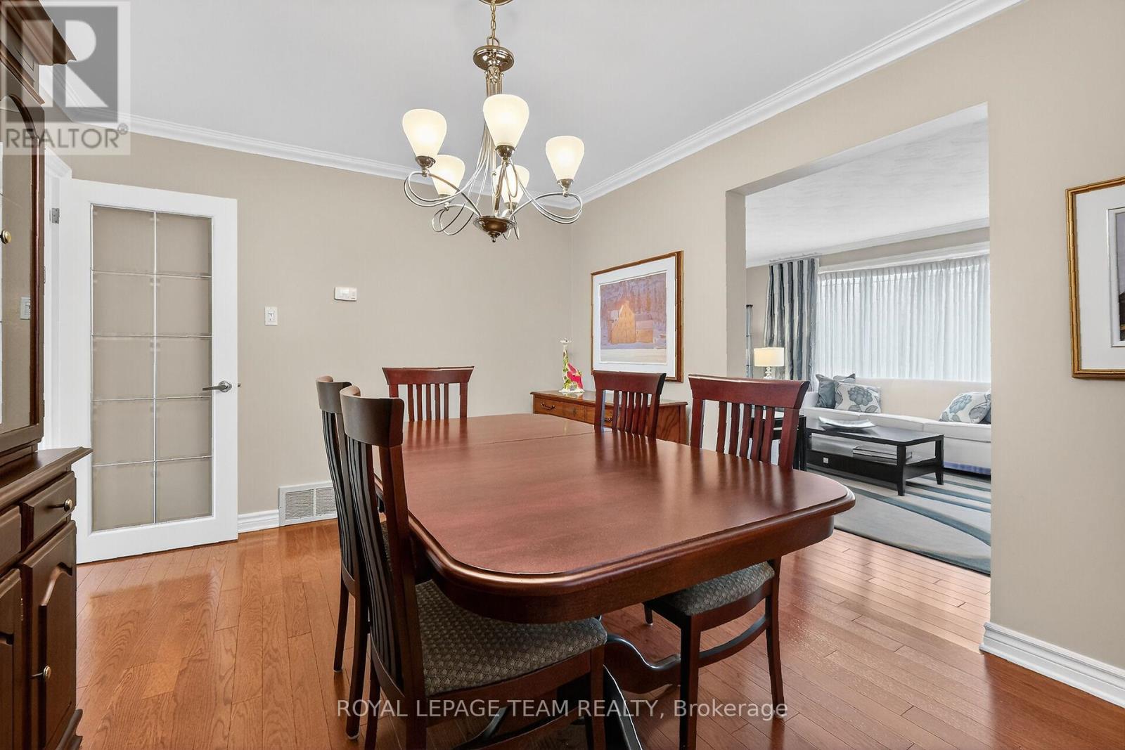 1768 Featherston Drive, Ottawa, Ontario  K1H 8J8 - Photo 7 - X12578866