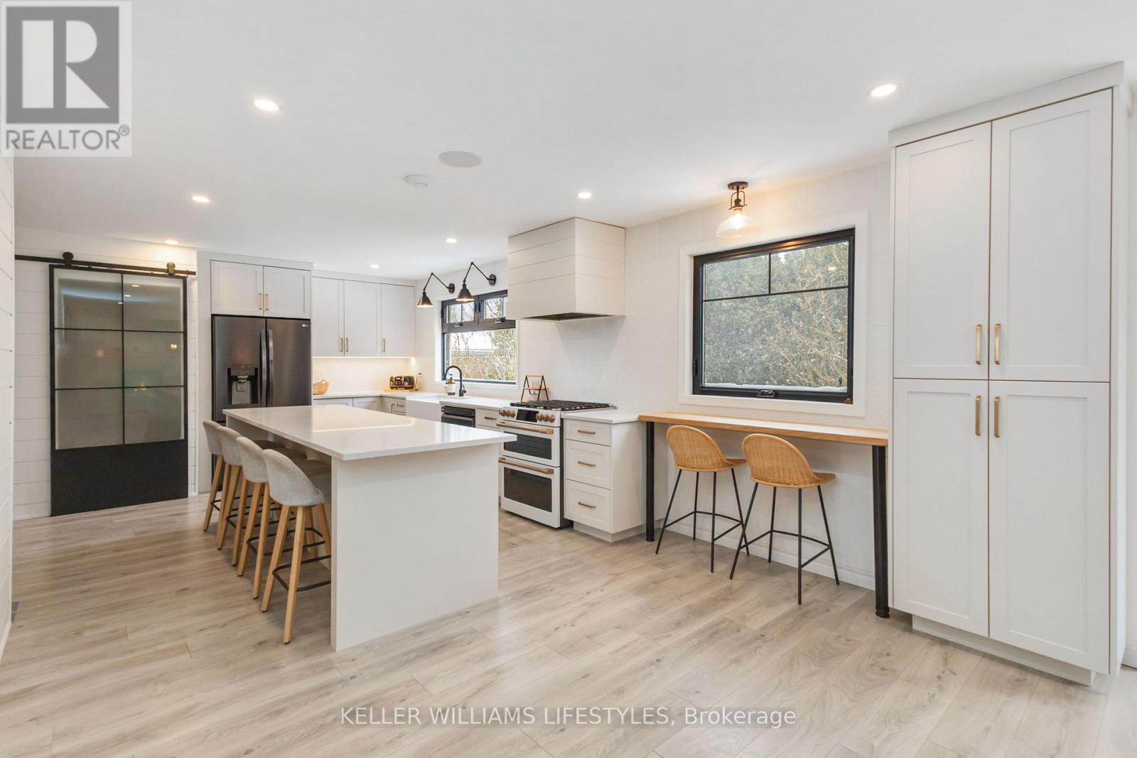 1213 Wayne Court, London South, Ontario  N6K 3Z6 - Photo 2 - X12653004