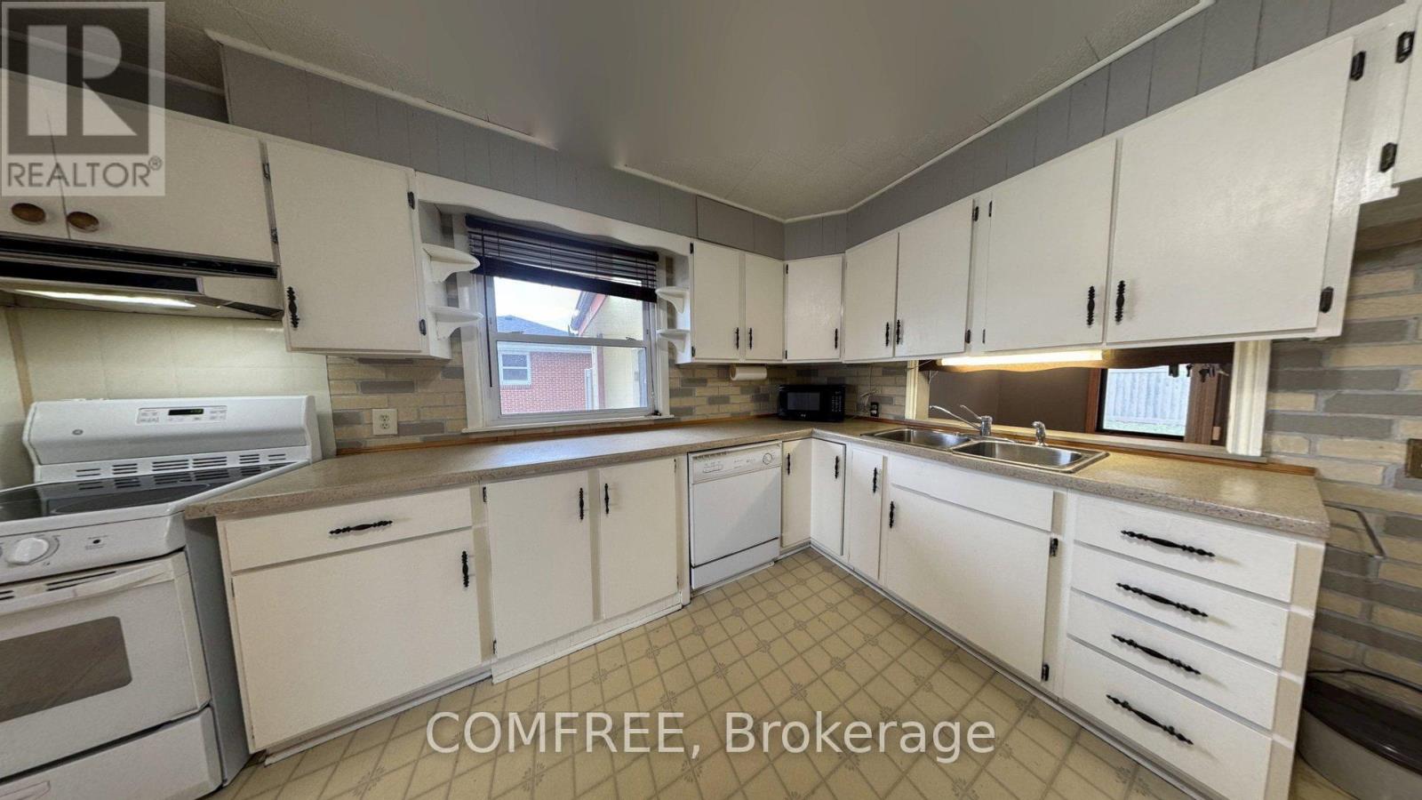 56 Stanley Street, Essex, Ontario  N8M 2V4 - Photo 9 - X12653038