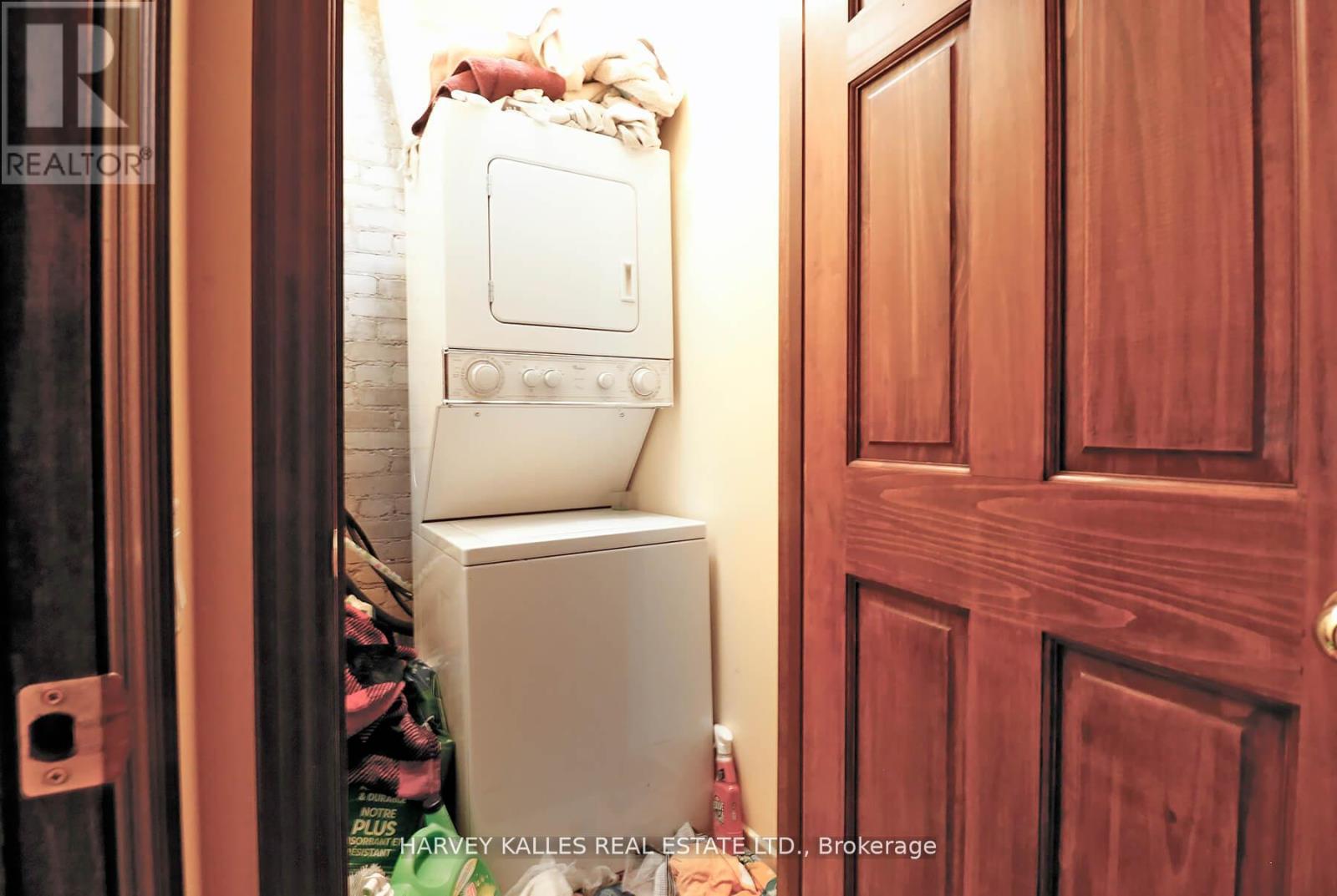 1 - 152 Hilton Avenue, Toronto, Ontario  M5R 3E9 - Photo 19 - C12653018