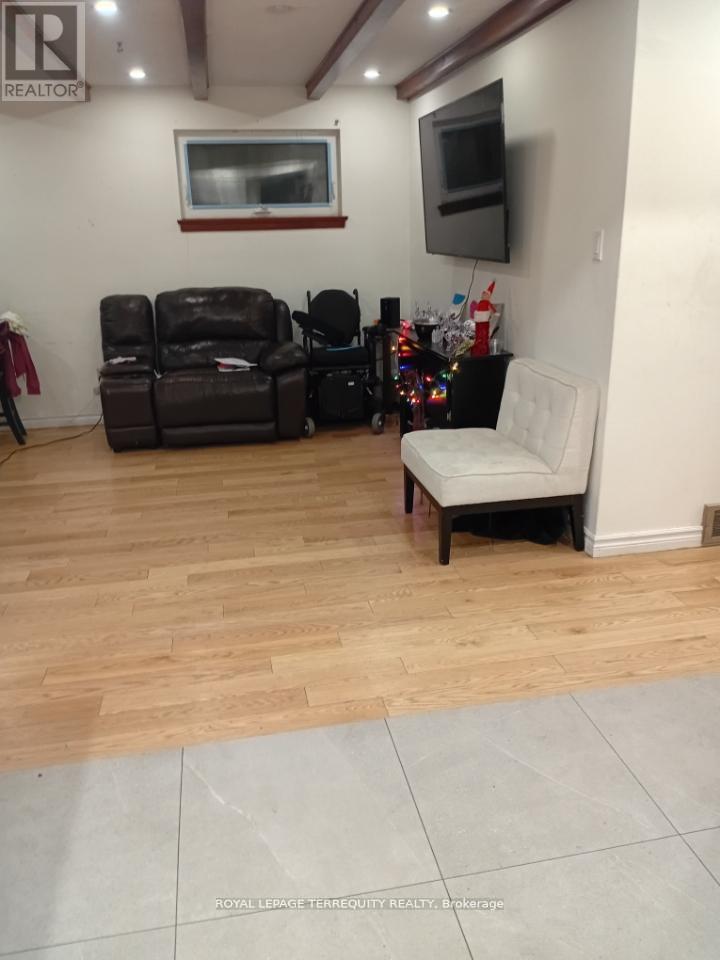 39 Earlton Road, Toronto, Ontario  M1T 2R4 - Photo 10 - E12652970