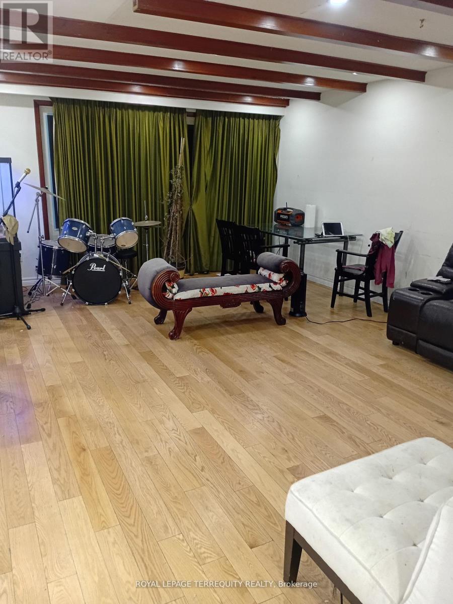 39 Earlton Road, Toronto, Ontario  M1T 2R4 - Photo 19 - E12652970