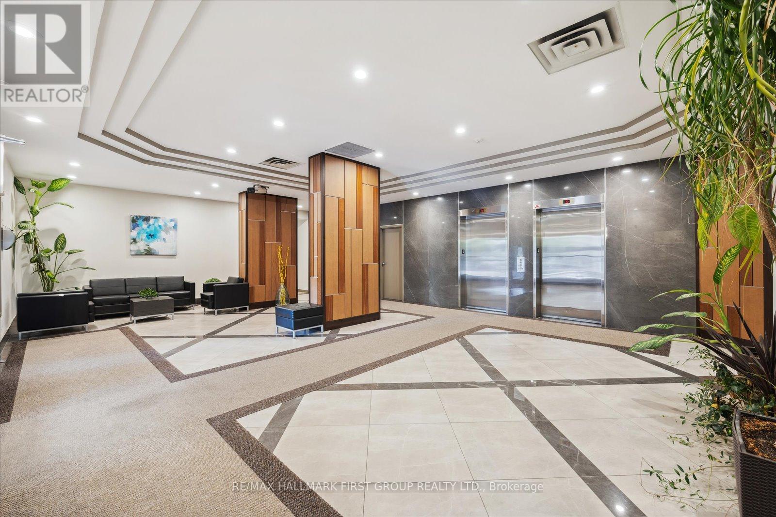 508 - 711 Rossland Road, Whitby, Ontario  L1N 8Z1 - Photo 2 - E12653014