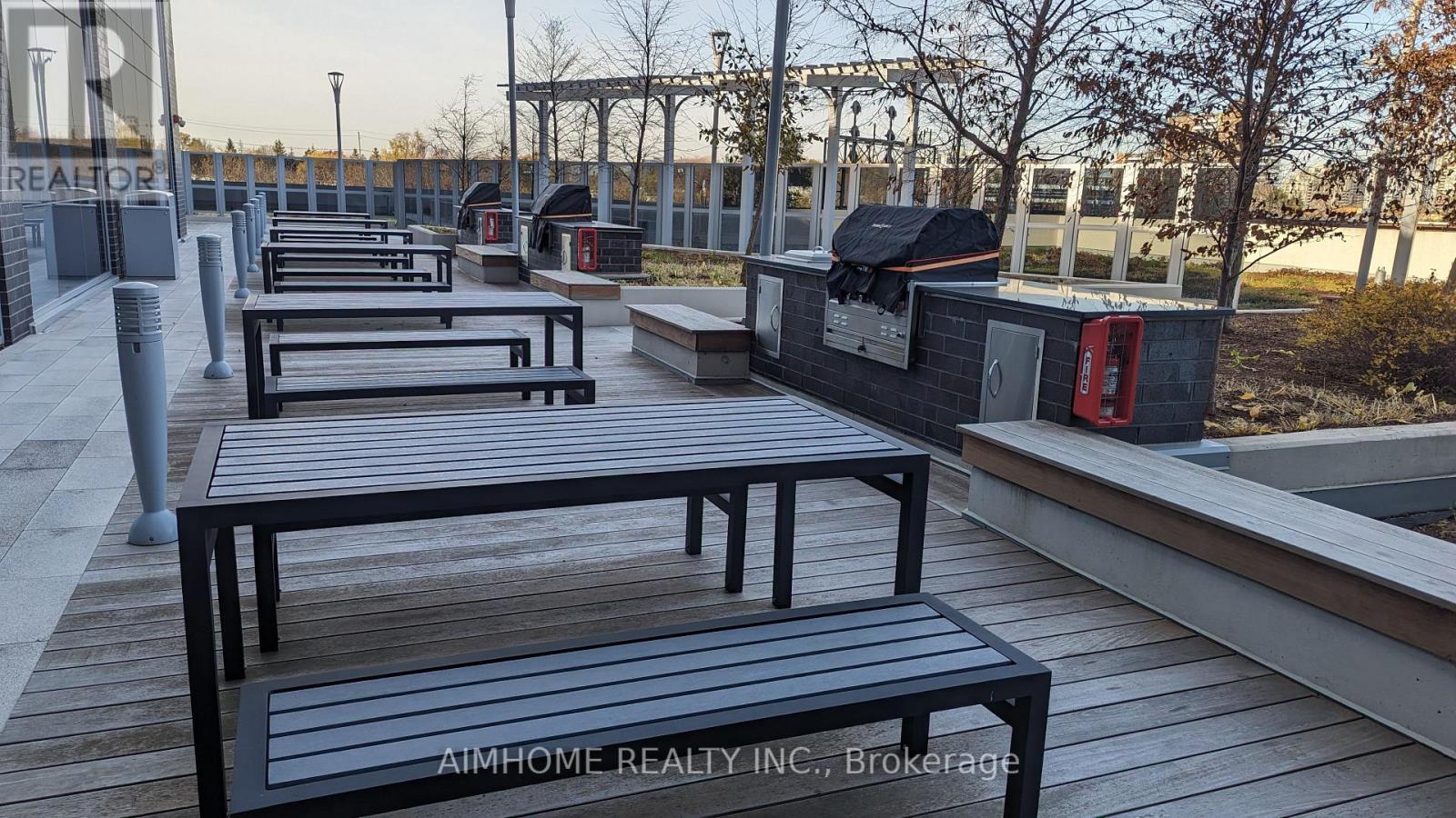 1010 - 255 Village Green Square, Toronto, Ontario  M1S 0L7 - Photo 9 - E12653032