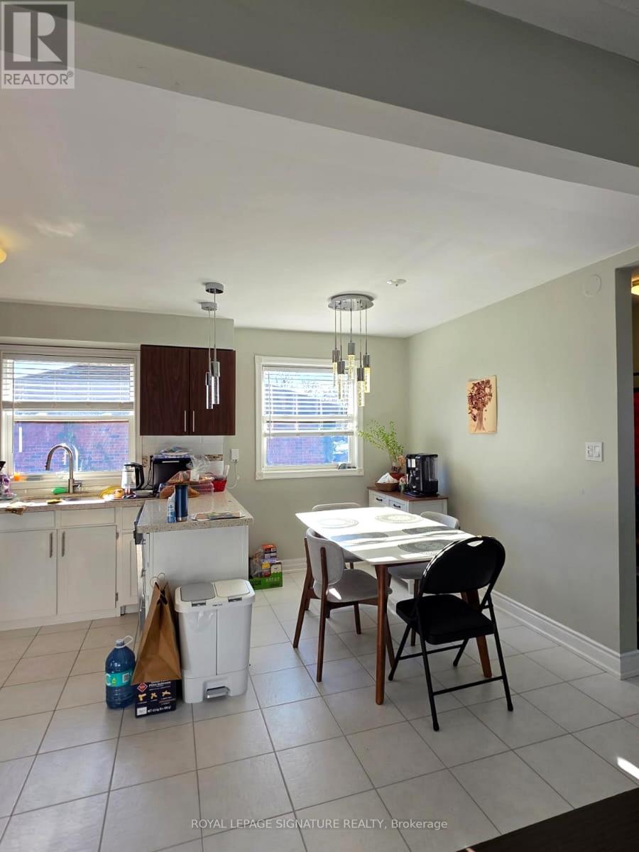 621 Wychwood Street, Oshawa, Ontario  L1G 2T4 - Photo 4 - E12653050