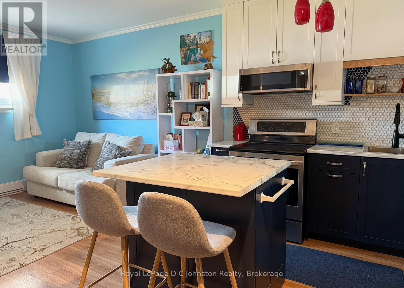 229-103 Adelaide Street E, Saugeen Shores, Ontario  N0H 2L0 - Photo 2 - X12098720