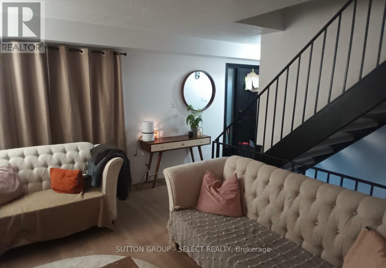 74 - 70 Fiddlers Green Road, London North, Ontario  N6H 4R4 - Photo 2 - X12653026