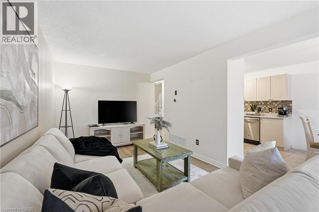 122 Vennio Lane, Hamilton, Ontario  L9B 2Y7 - Photo 17 - 40795280