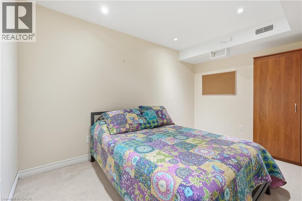 122 Vennio Lane, Hamilton, Ontario  L9B 2Y7 - Photo 37 - 40795280