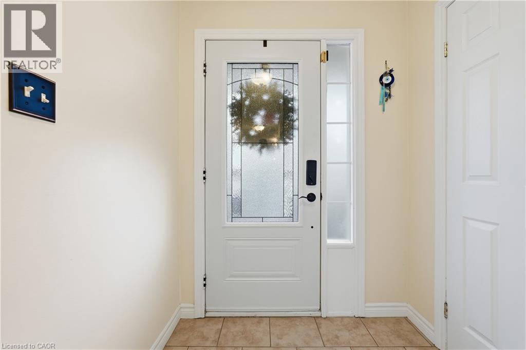 122 Vennio Lane, Hamilton, Ontario  L9B 2Y7 - Photo 5 - 40795280