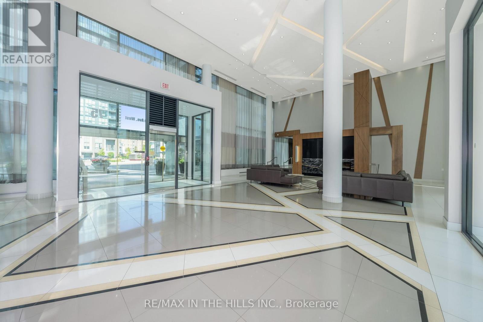 2007 - 55 Eglinton Avenue W, Mississauga, Ontario  L5R 0E4 - Photo 4 - W12653028