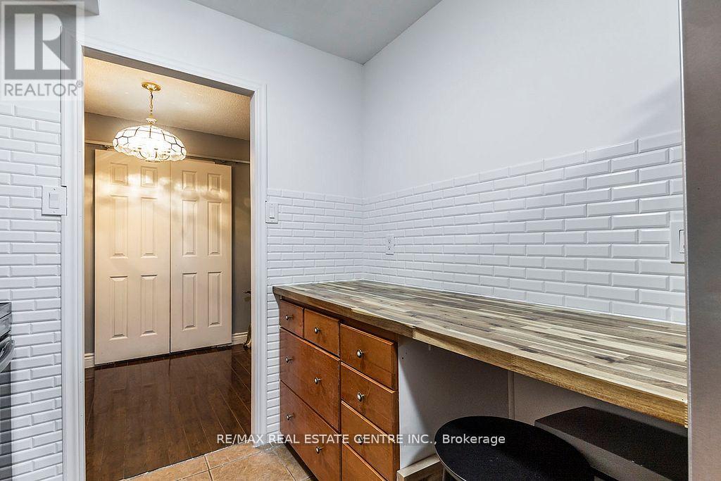 124 - 2095 Roche Court, Mississauga, Ontario  L5K 2C8 - Photo 18 - W12653034