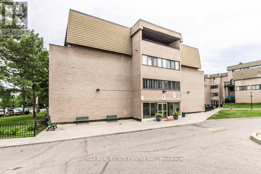 124 - 2095 Roche Court, Mississauga, Ontario  L5K 2C8 - Photo 34 - W12653034